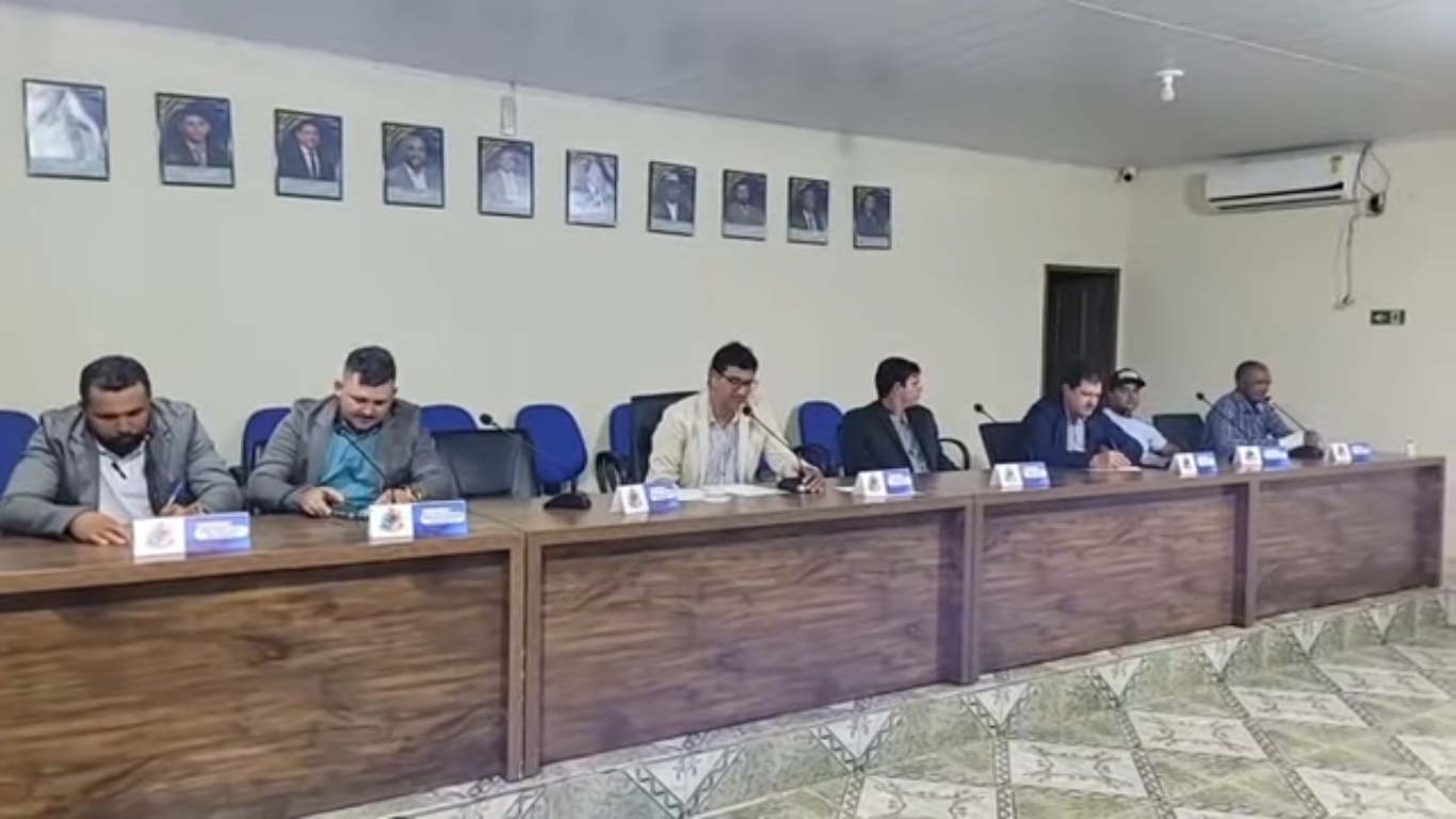  "A ata completa 12ª Sessao ordinária da 33ª Sessão Legislativa da 9ª Legislatura"