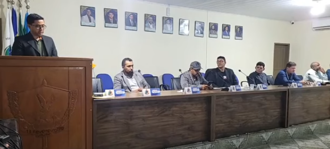 "A ata completa 25ª Sessao ordinária da 33ª Sessão Legislativa da 9ª Legislatura"