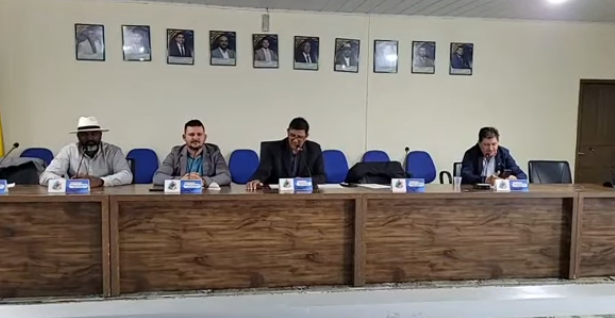 "A ata completa 34ª Sessão ordinária da 33ª Sessão Legislativa da 9ª Legislatura"